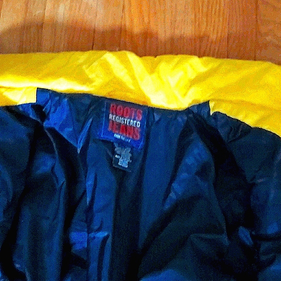 Roots streetwear yellow puffer jacket - Picture 5 of 5